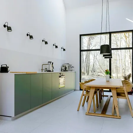 別荘 Modern Architectural Barn In The Countryside