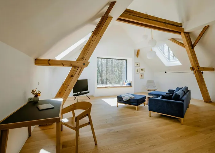 Modern Architectural Barn In The Countryside * Teichland