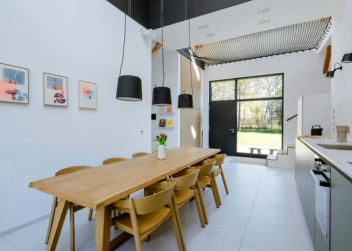 Modern Architectural Barn In The Countryside Nyaraló