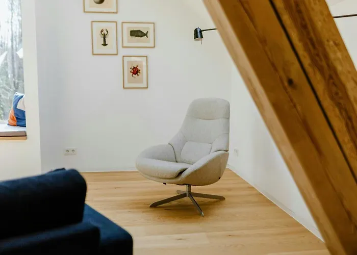 別荘 Modern Architectural Barn In The Countryside