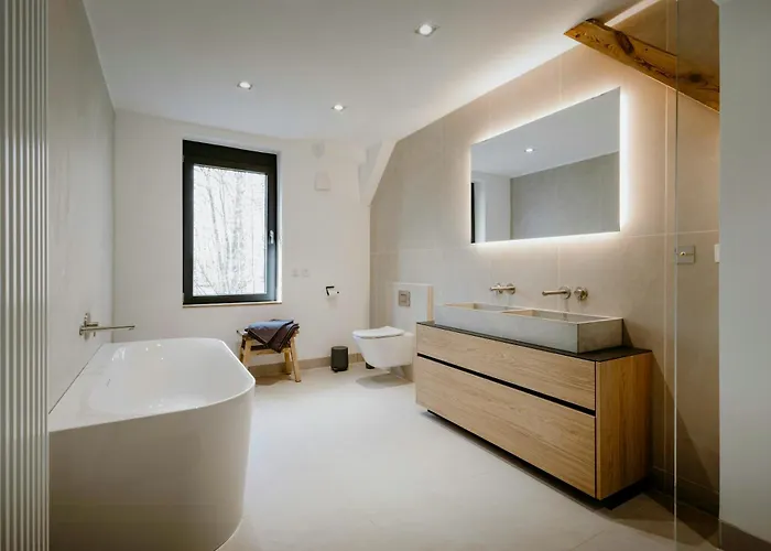 Modern Architectural Barn In The Countryside *