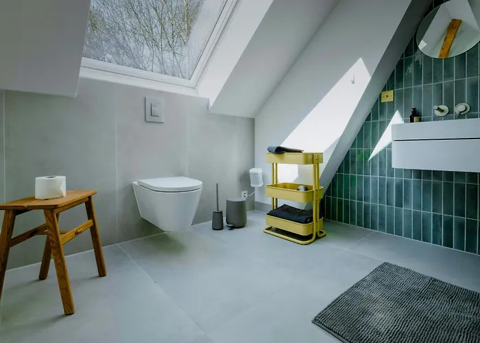 Modern Architectural Barn In The Countryside *